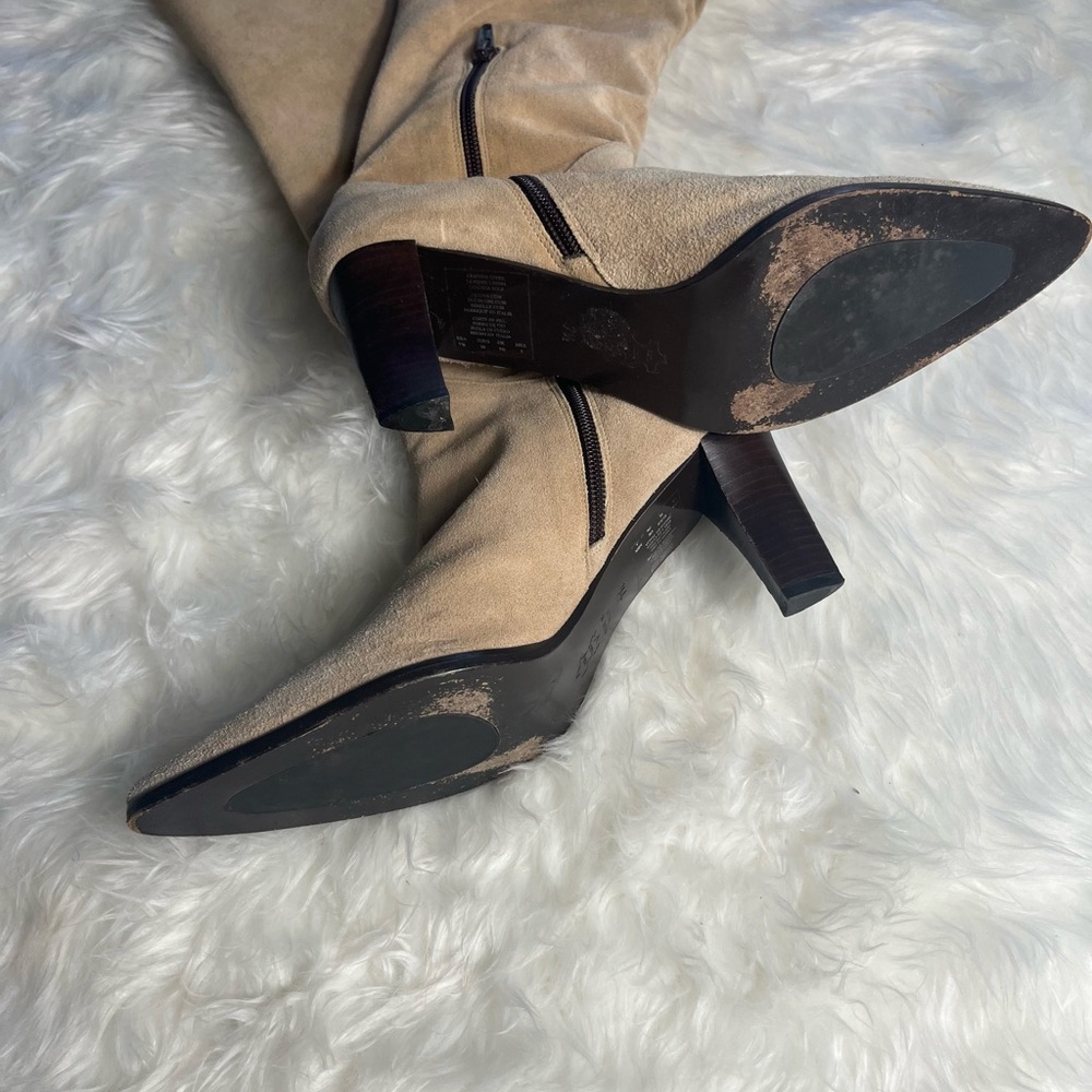 KENNETH COLE POINTED TOE PULL ON SUEDE BOOTS TAN COLOR SIZE 71/2 - Picture 9 of 14